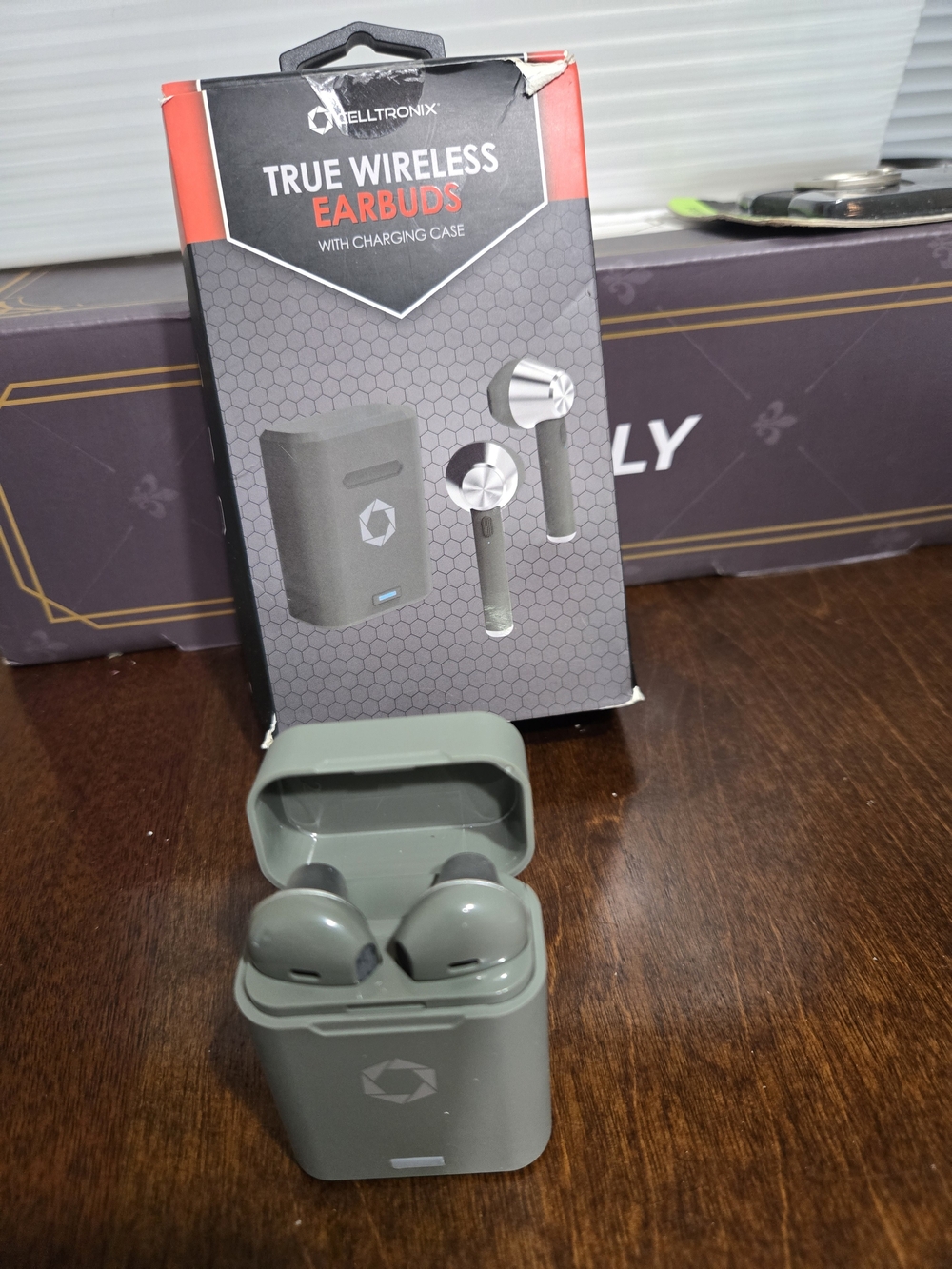 True Wireless Earbuds with Charging Case - Olive Green